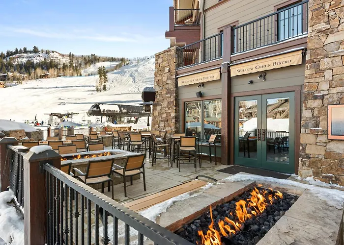 The Ritz-Carlton, 2 Bedroom Residence 8404 W/ Courtyard View, Ski-In/Ski-Out Resort In Aspen Highlands